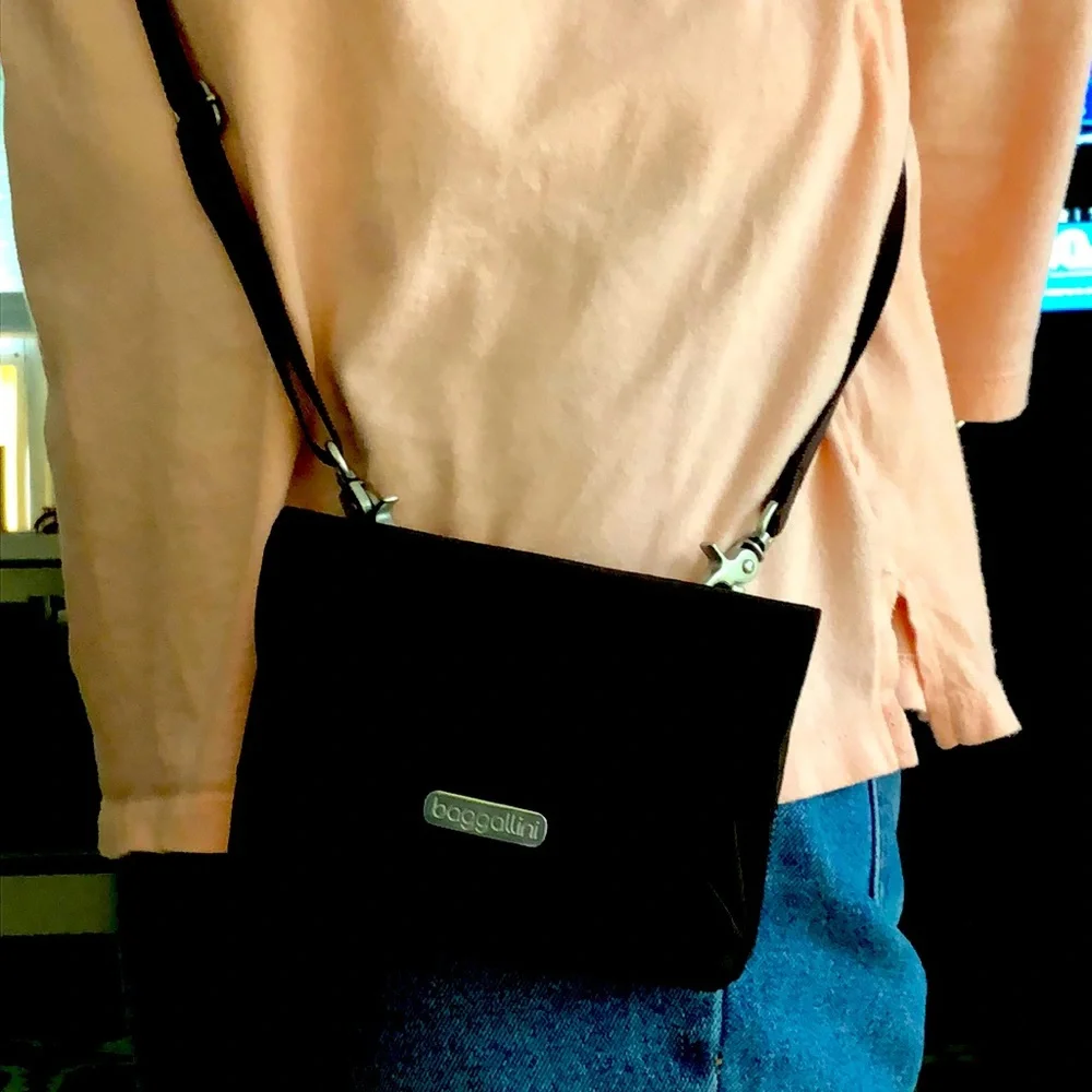 Mini Crossbody - Picture 1 of 7